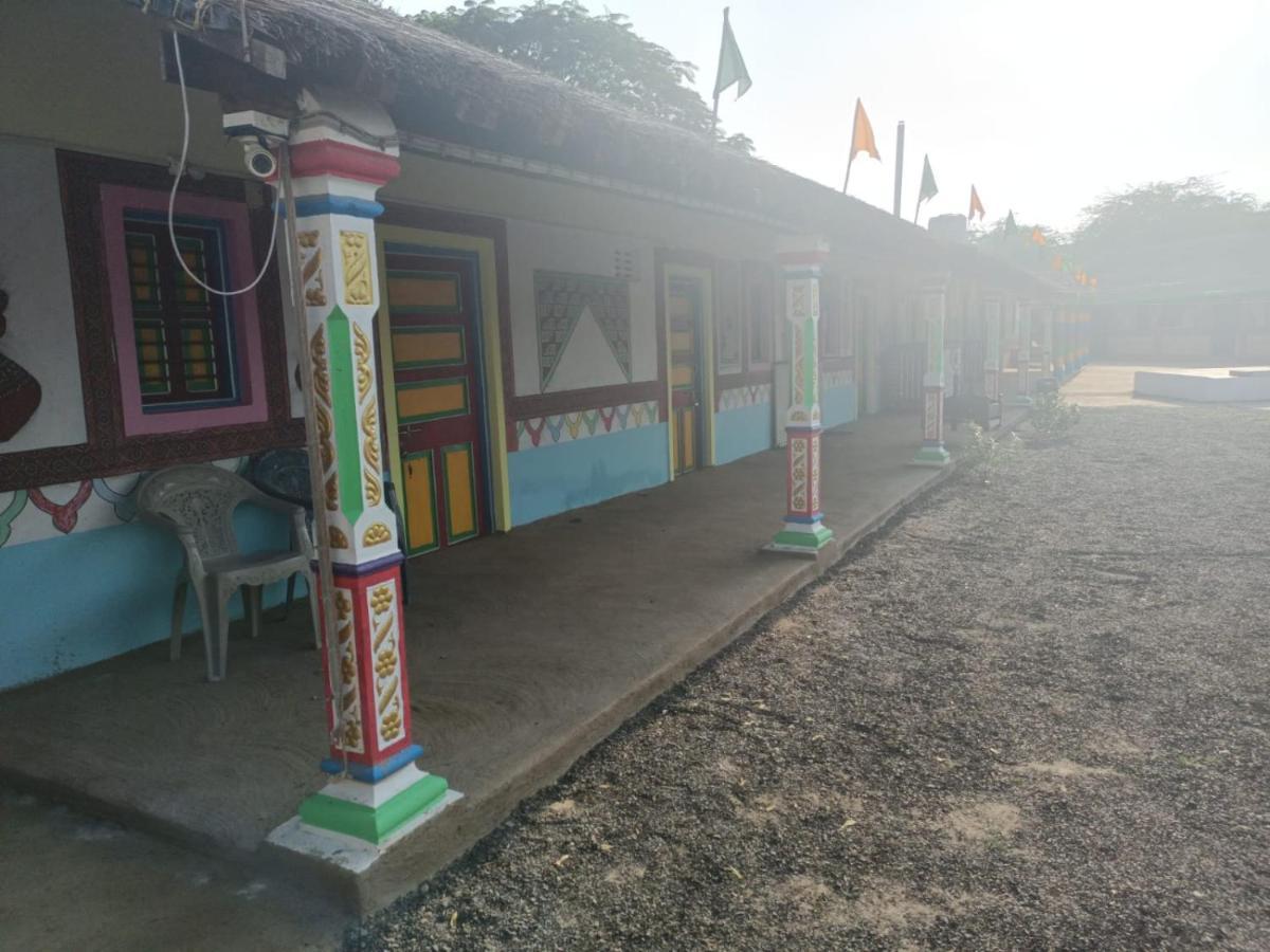 Rann Bhumi Homestay Resort Hodka Exterior photo